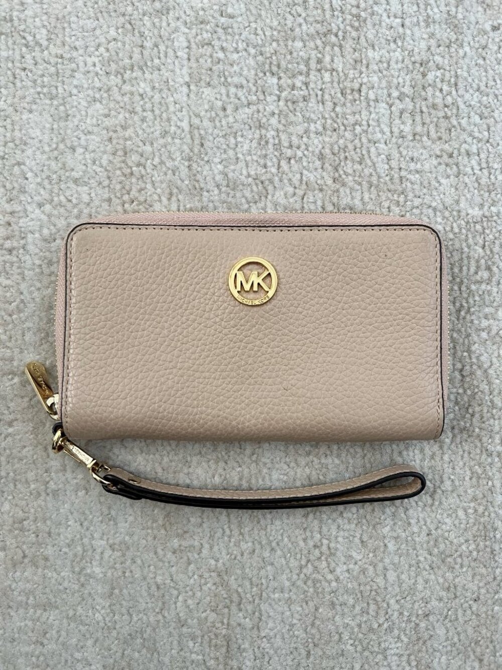 Michael Kors Zip Around Wristlet Wallet